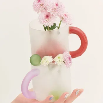 Renkli kolu cam bardak kahve kupa uzun borosilikat cam ısıya dayanıklı su kupası yaratıcı ofis çay bardağı