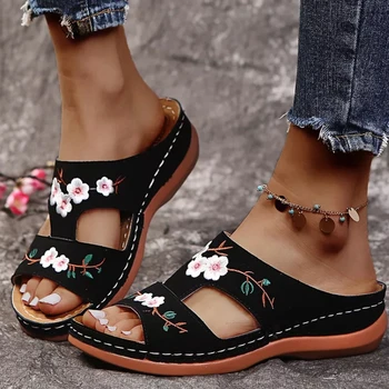 Yaz Kadın Kama Sandalet Premium Ortopedik Burnu açık Terlik Vintage kaymaz Deri Rahat Kadın Platformu Embroideredshoes